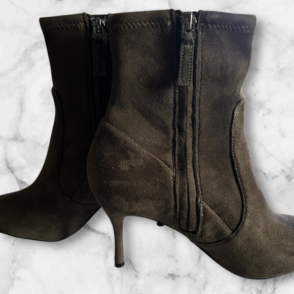Nine West Cadence dark gray stilleto ankle booties sz 7.5 nwb - Picture 3 of 4